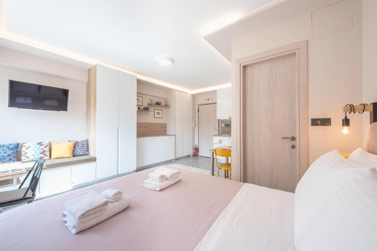 אתונה ✰Bright, Renovated, Spacious And Cosy Studio✰ מראה חיצוני תמונה