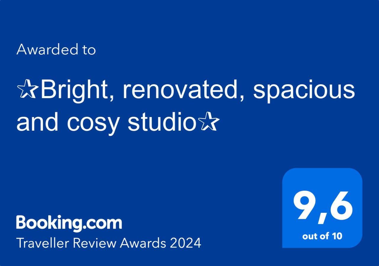 אתונה ✰Bright, Renovated, Spacious And Cosy Studio✰ מראה חיצוני תמונה